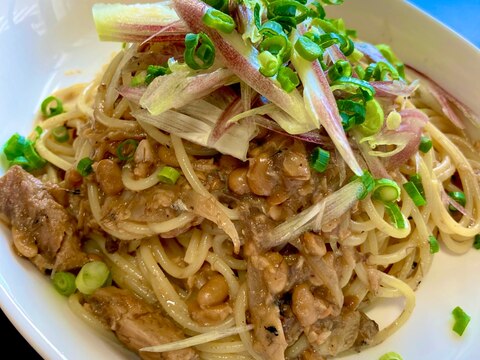 鯖缶と納豆のスパゲッティ